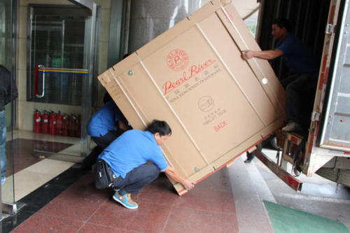 广陵钢琴贵重工艺品无忧运